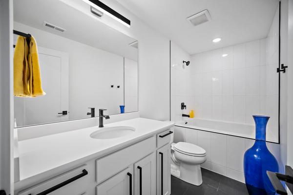 Image 37 of 50: No Description Available