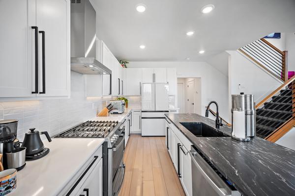 Image 47 of 50: No Description Available