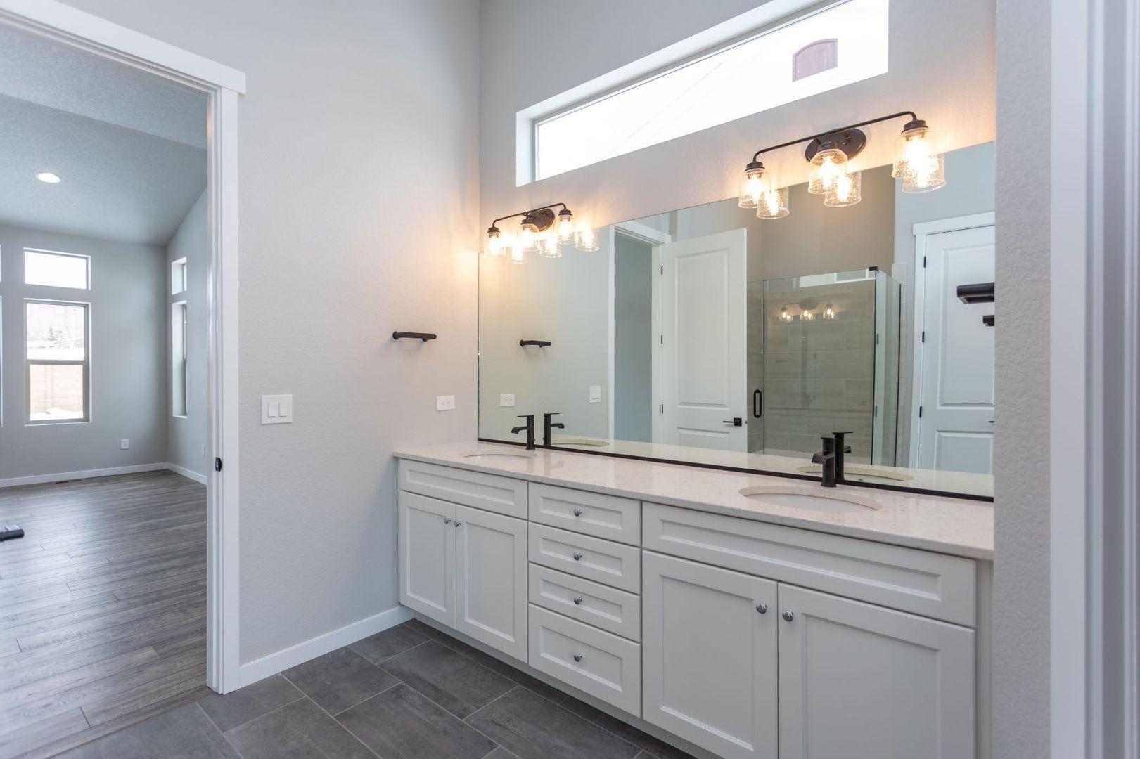 Image 28 of 43: No Description Available