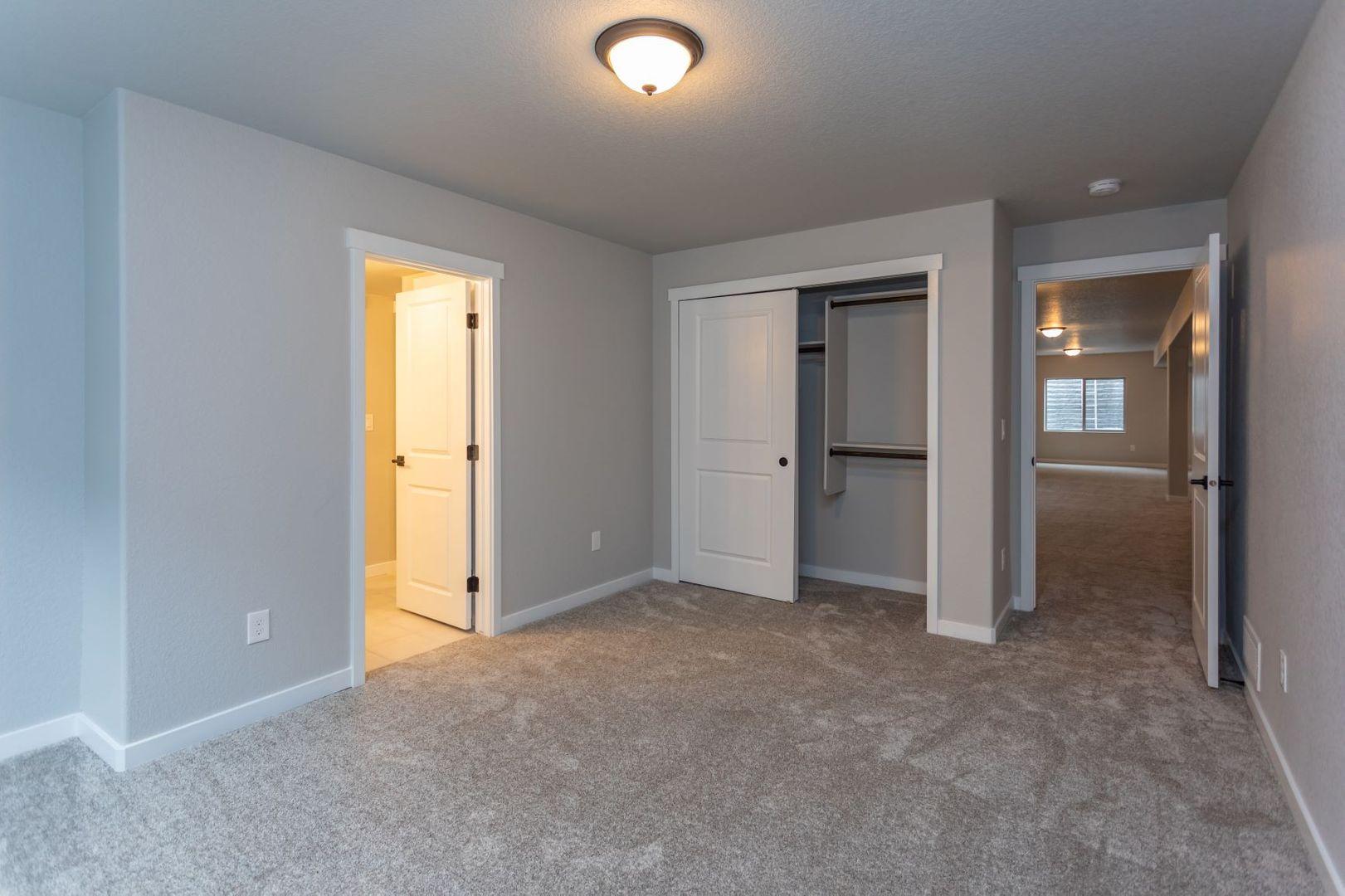 Image 38 of 43: No Description Available