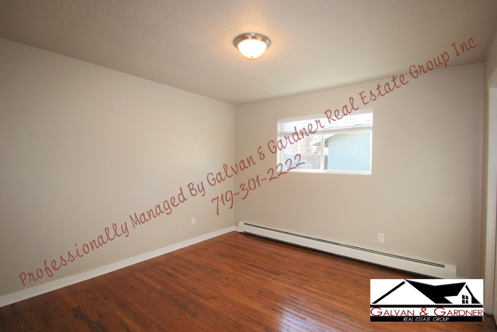 Image 4 of 5: No Description Available