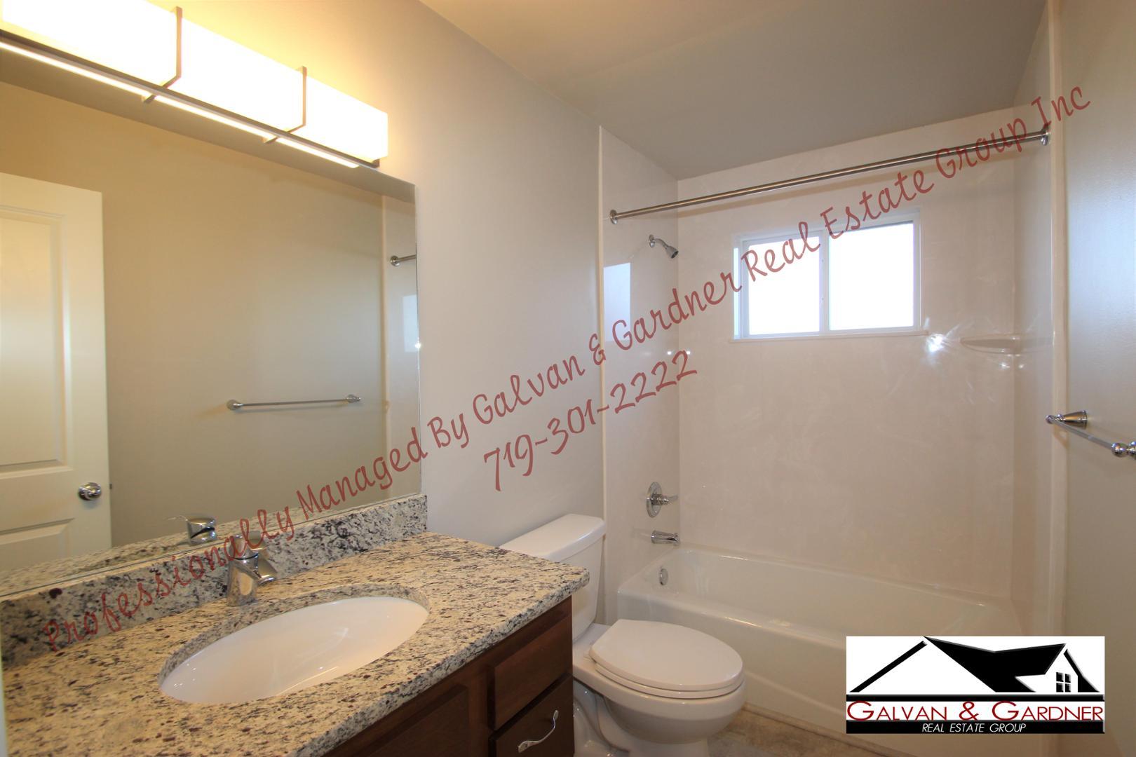 Image 5 of 5: No Description Available