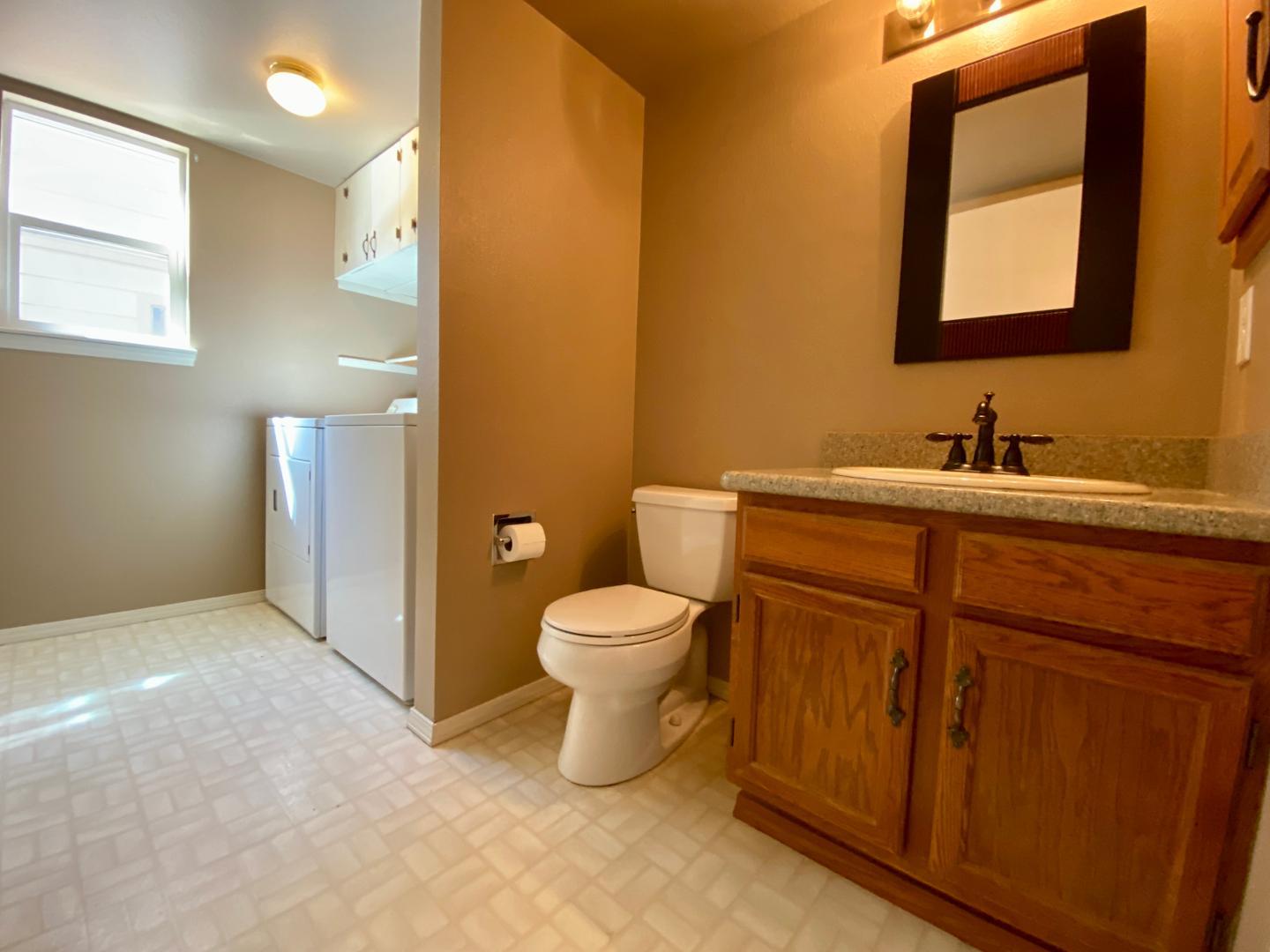 Image 5 of 17: No Description Available