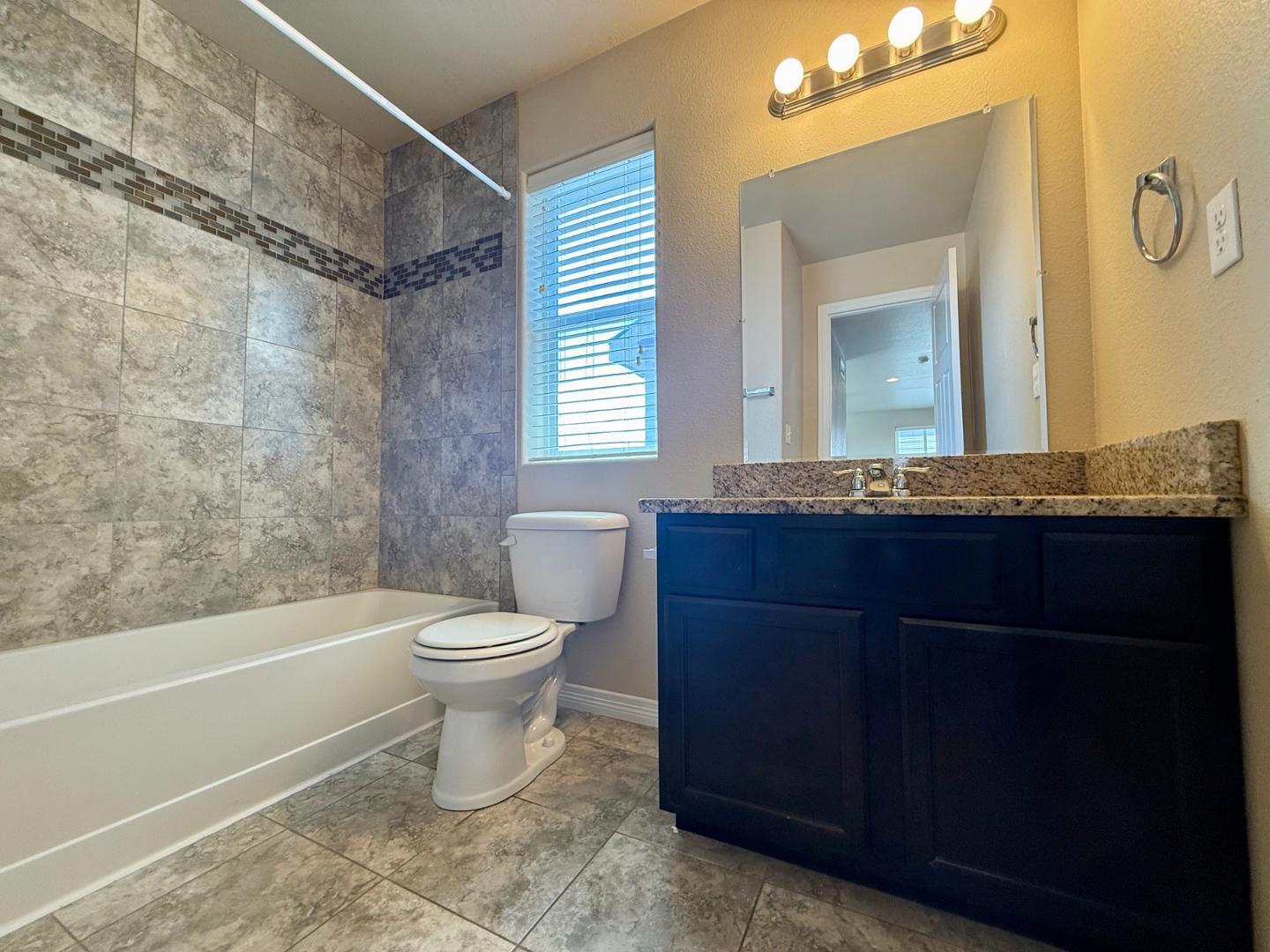 Image 26 of 28: No Description Available