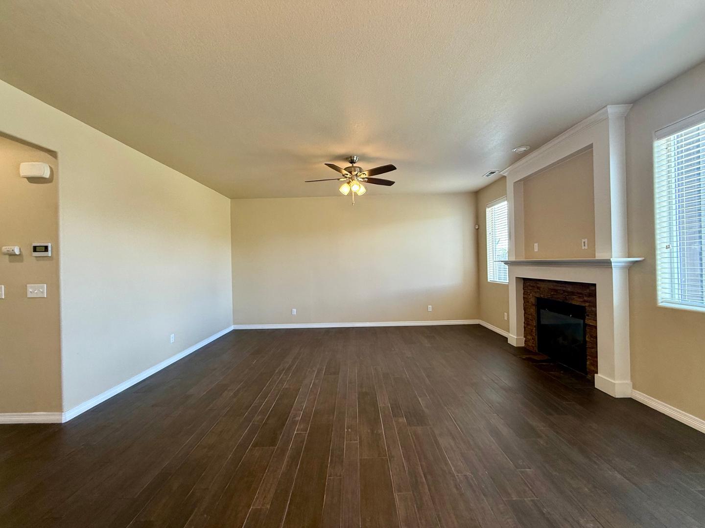 Image 9 of 28: No Description Available