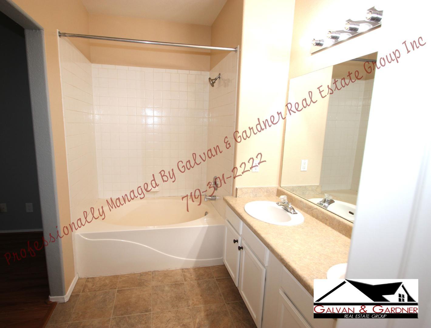 Image 18 of 19: No Description Available