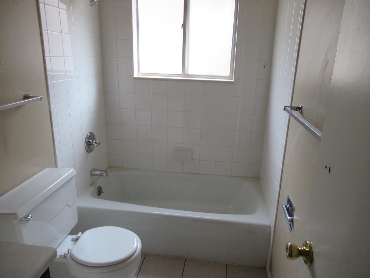 Image 2 of 13: No Description Available