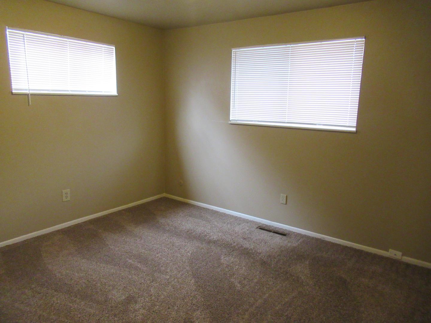 Image 5 of 13: No Description Available