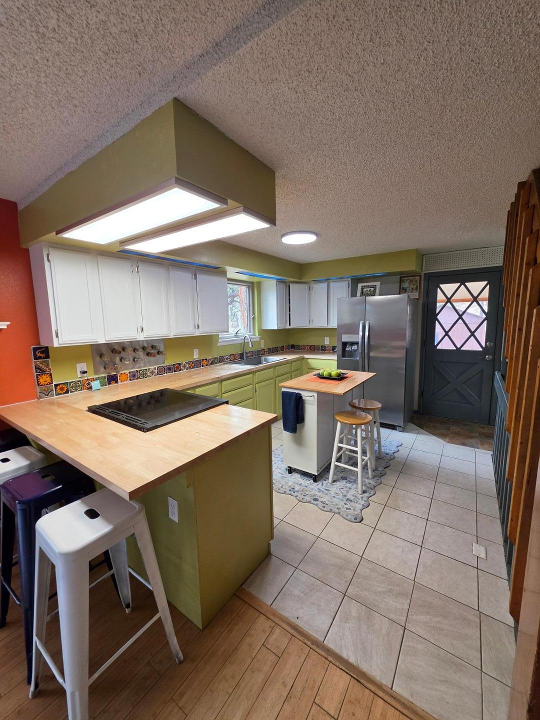 Image 5 of 25: No Description Available