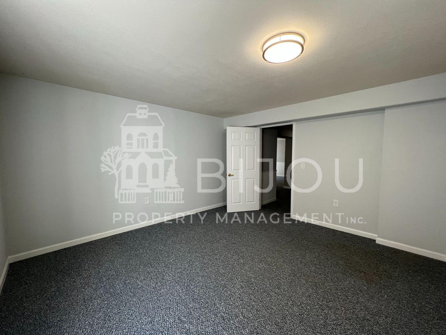 Image 16 of 38: No Description Available