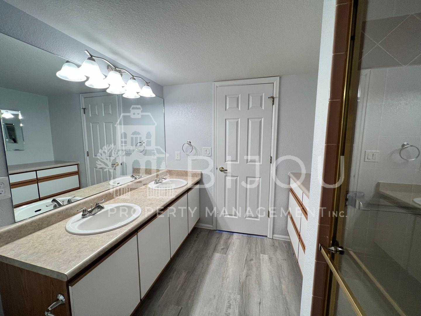 Image 28 of 38: No Description Available