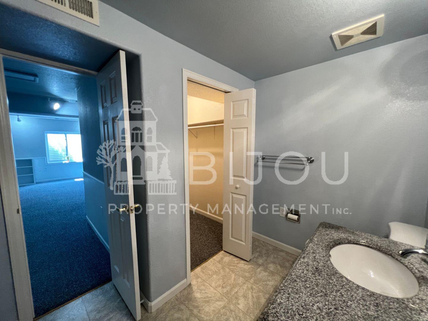 Image 32 of 38: No Description Available